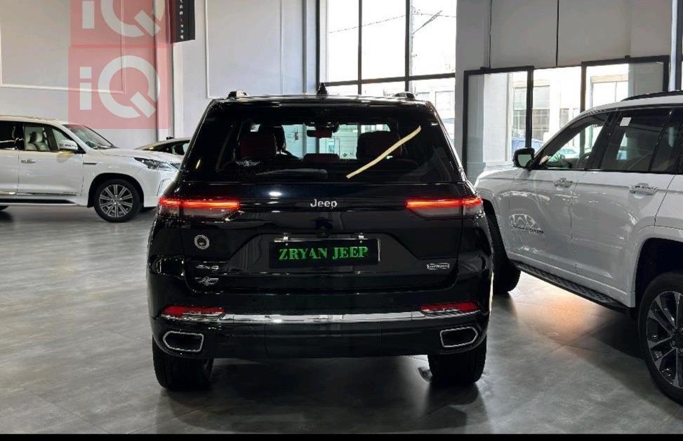 جيب جراند شيروكي